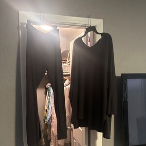 Bryn Walker dark taupe Tunic Top and Leggings Top med  but oversized. Pants xl.